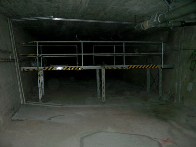 Schneidladungshalterungen mit Montagebühne