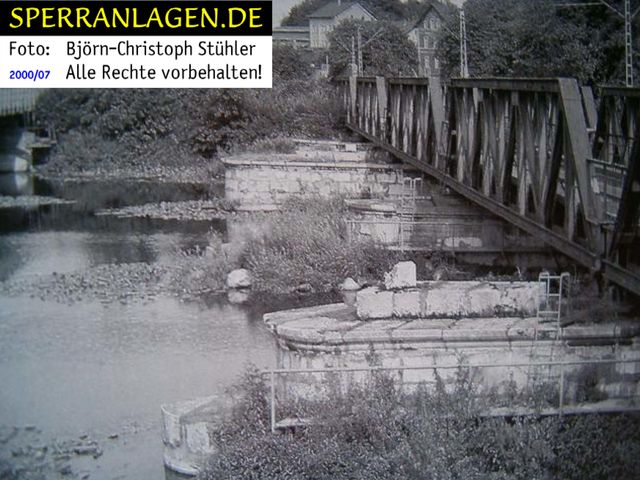 Brücke mit Sprengkammern
