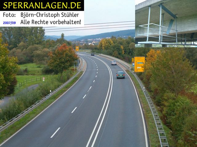 Brücke mit Schneidladungen