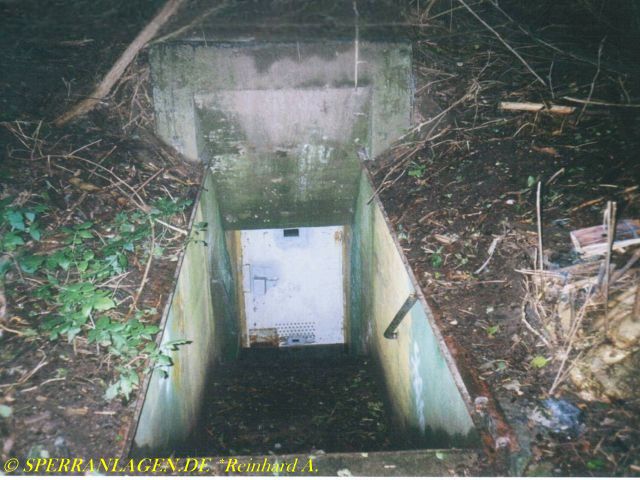 Sperrmittelhaus (ehem. Munitionsbunker einer Flak-Batterie) in Schwartenbek