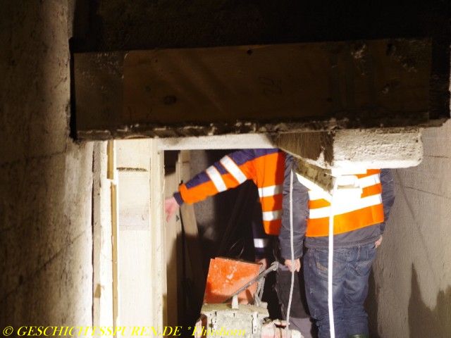 Flutkammer unter der Fahrbahn